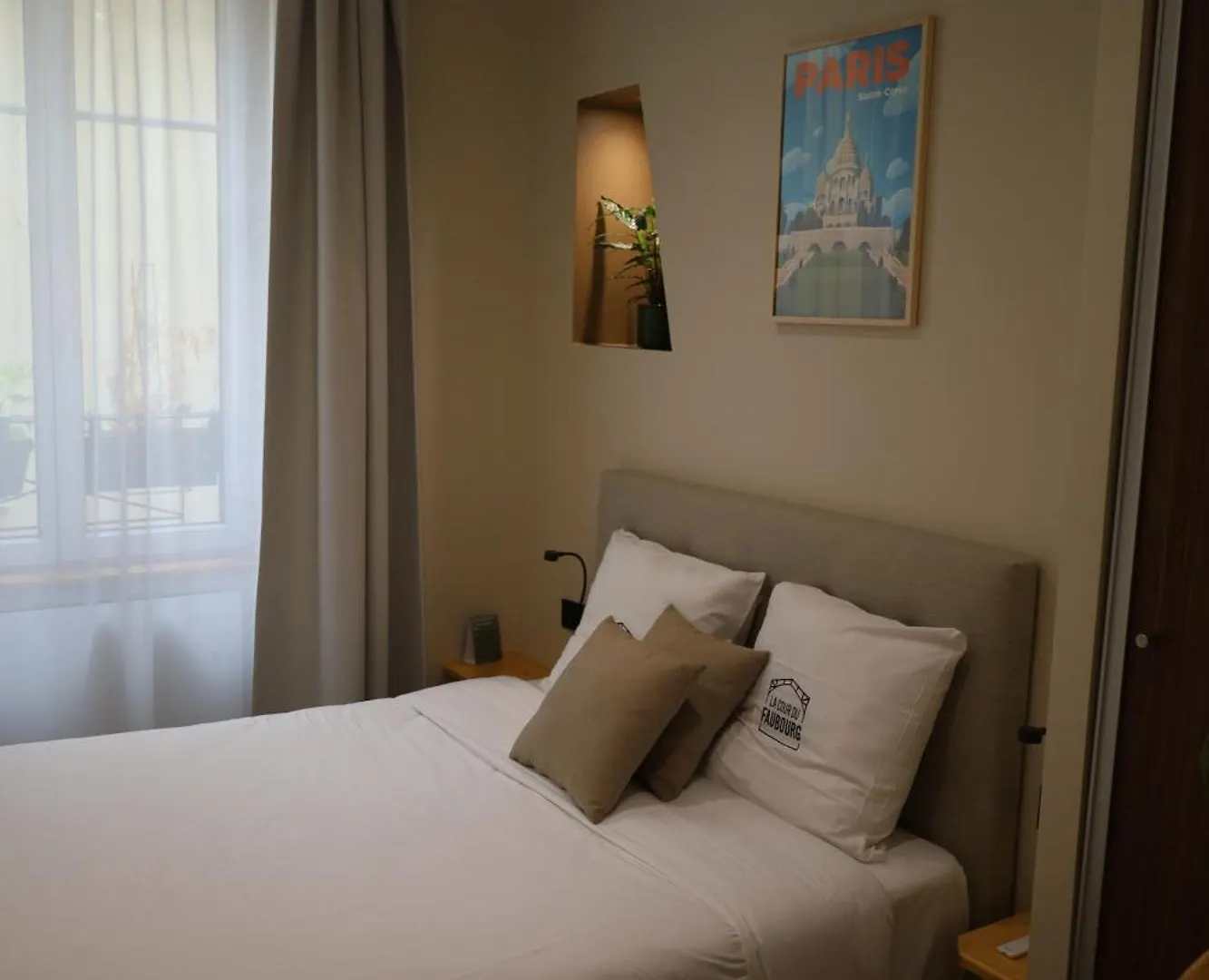 Bed & Breakfast Les Chambres Du Faubourg Paris France
